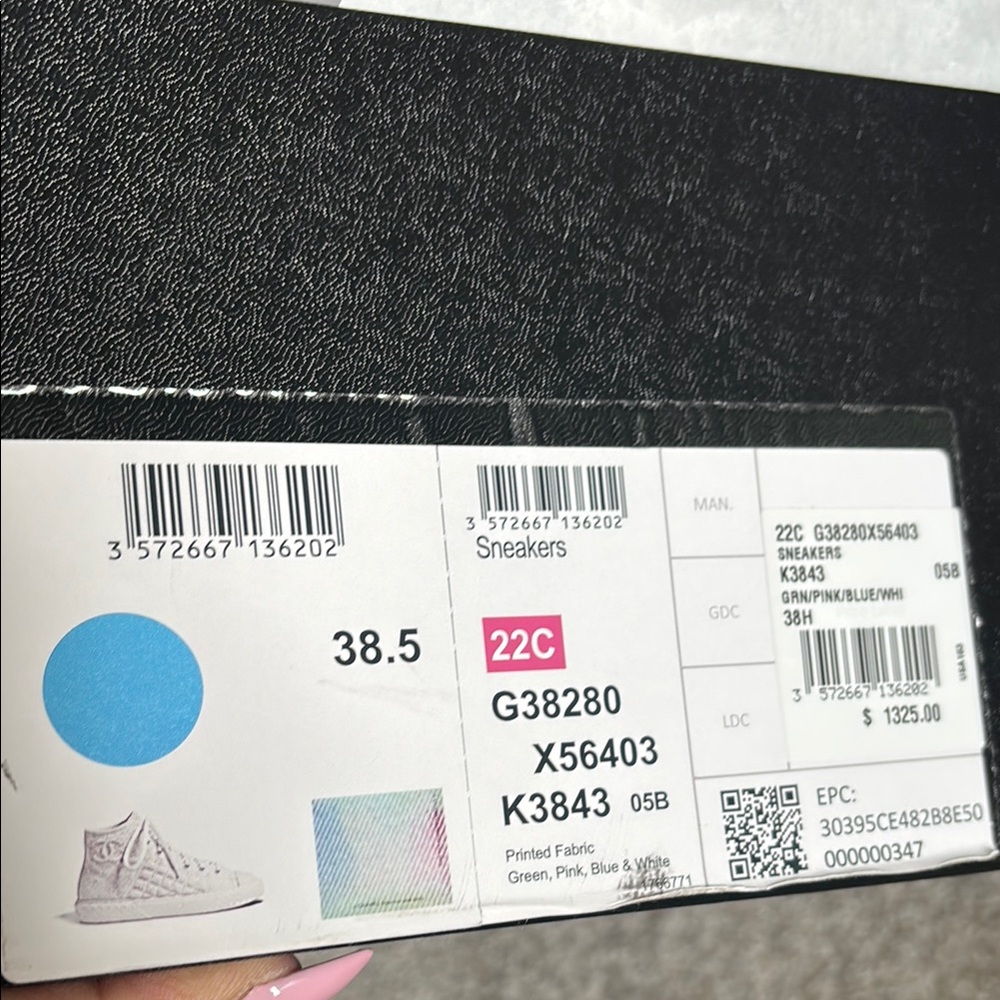 🫧CHANEL🫧🌈⭐️HOST PICK⭐️📣📣Pastel High-Top Sneakers 38.5 - Picture 14 of 14